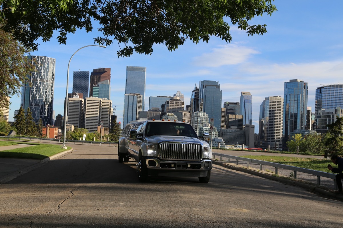 Limousine Services In Calgary